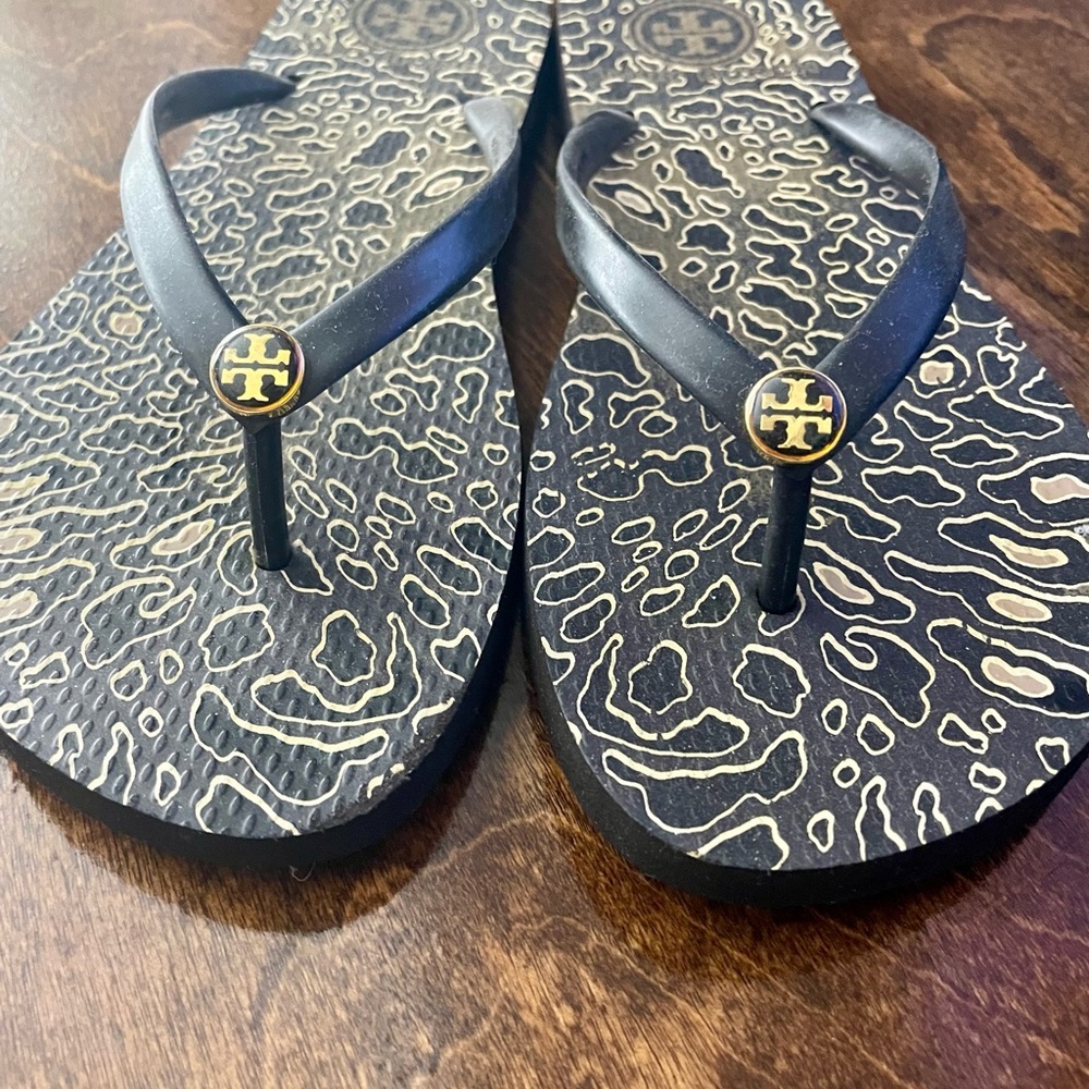 Tory Burch Black and Gold Patterned Flip Flops
